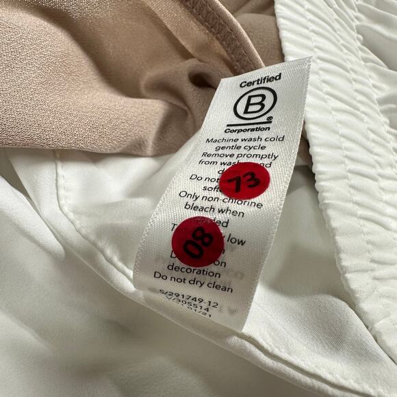 Athleta Women's Mesh Racer Run Short Bright White Women's Size 3X NWT STAIN - Picture 6 of 14